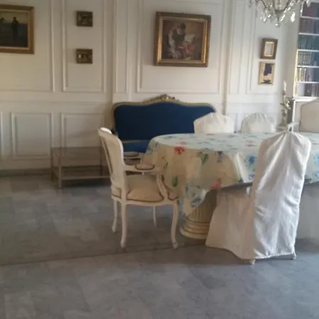 Mimosas One Bedroom Διαμέρισμα *